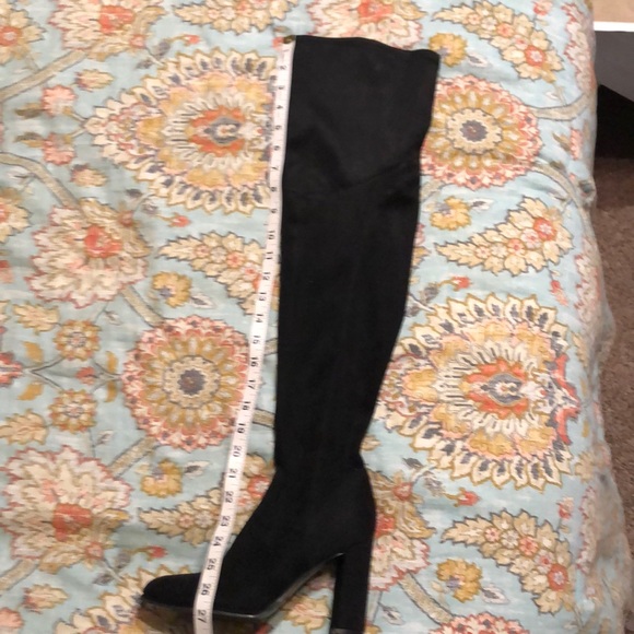 Over the knee black suede boots - Picture 4 of 5